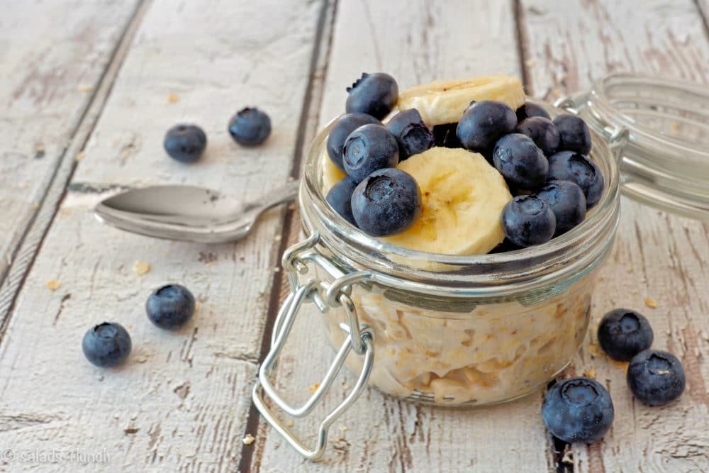 Blueberry Banana Overnight Oats - overnight oats 2 Blueberry Banana Overnight Oats – simplify your breakfast with this easy overnight oats recipe in a jar.