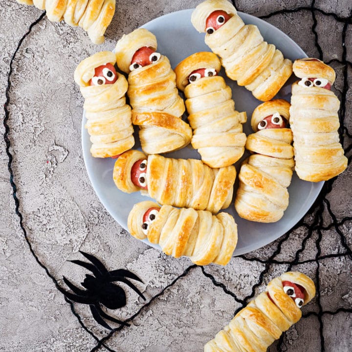 Hot Dog Mummy 2 - Next time you carve pumpkins or cook fresh pumpkins don't throw out the pumpkin seeds. They make great snacks that are rich in fiber and kids love them. Purists will want only salt as a seasoning, but if you're feeling adventurous, experiment and have fun with seasoning blends.