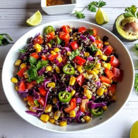 Tex Mex Quinoa 4.jpgfit4882c651ssl1 - Let’s go keen-wah crazy with this tasty round-up of easy quinoa salad recipes to take to your next potluck! These delicious quinoa salad recipes are gloriously gluten-free with lots of vegetarian options too.