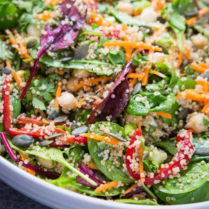 saladlunch - Let’s go keen-wah crazy with this tasty round-up of easy quinoa salad recipes to take to your next potluck! These delicious quinoa salad recipes are gloriously gluten-free with lots of vegetarian options too.