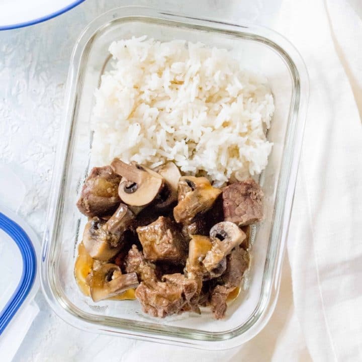 Instant Pot steak and mushroom 5 - Easy Instant Pot recipes that are simple & delicious! From soups, to main dishes, and even how to make dessert in this pressure cooker. Your family will love all of these easy instant pot recipes!