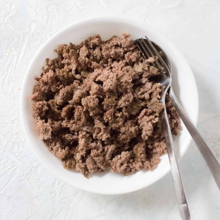 frozen ground beef 4 - Easy Instant Pot recipes that are simple & delicious! From soups, to main dishes, and even how to make dessert in this pressure cooker. Your family will love all of these easy instant pot recipes!
