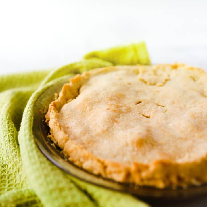 vegan apple pie header - Looking for healthy baking recipes with all the taste, but fewer calories? Then get ready for all of the best healthy baking recipes on the internet! I have lots of healthy baking recipe ideas just for you!