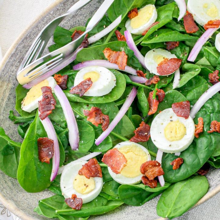 Image for Spinach, Egg and Bacon Salad with Red Wine Vinegar Dressing Recipe