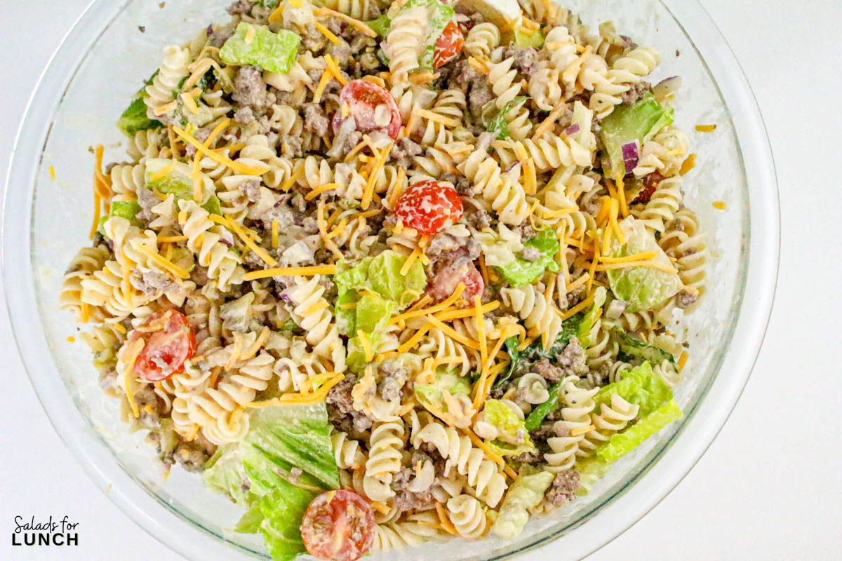 Cheeseburger Pasta Salad - Cheeseburger Pasta Salad Recipe 16 Cheeseburger Pasta Salad Recipe 16 - Move over boring potato salad—there’s a new dish in town and it tastes just like your favorite cheeseburger! This cheeseburger pasta salad is everything you love about a juicy burger all mixed up into a creamy, crave-worthy pasta salad.