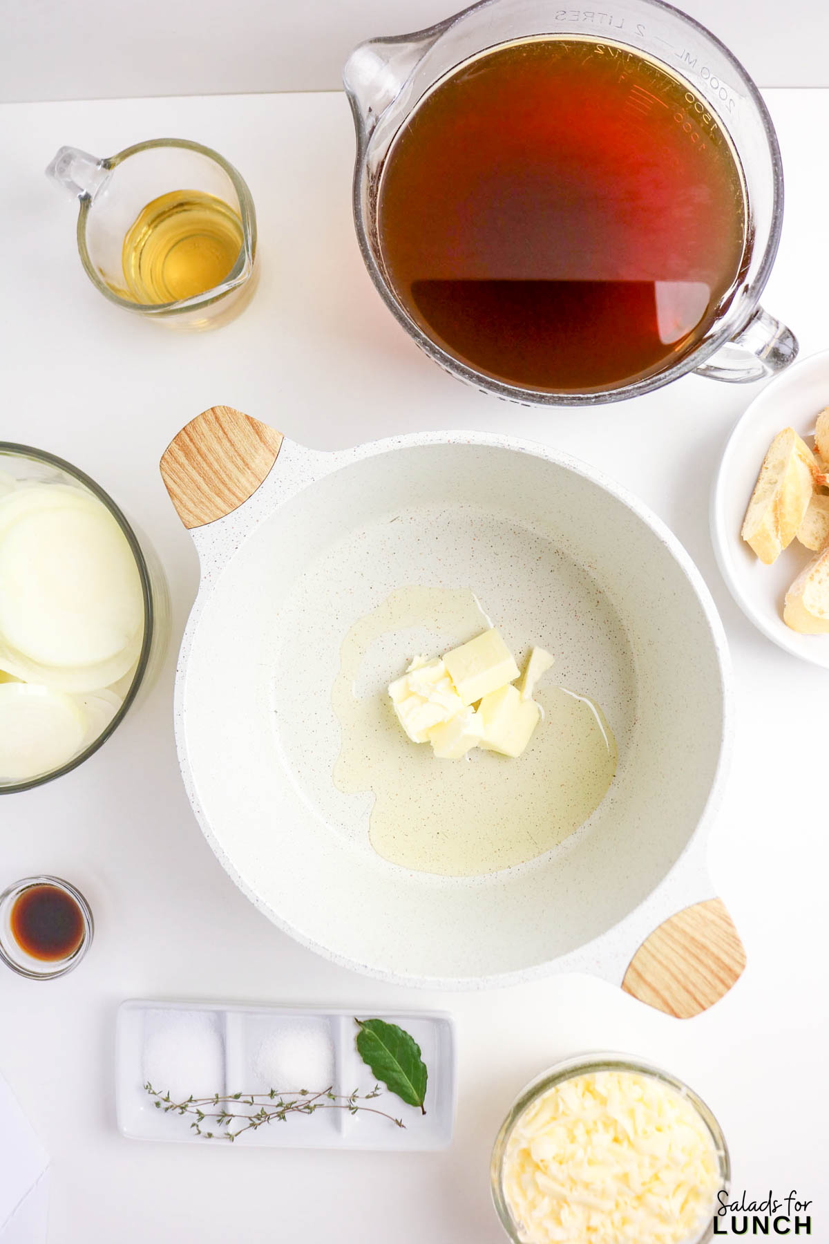 French Onion Soup Recipe 2 - Warm, comforting, and full of rich flavor — this classic Homemade French Onion Soup is everything you crave on a chilly day!