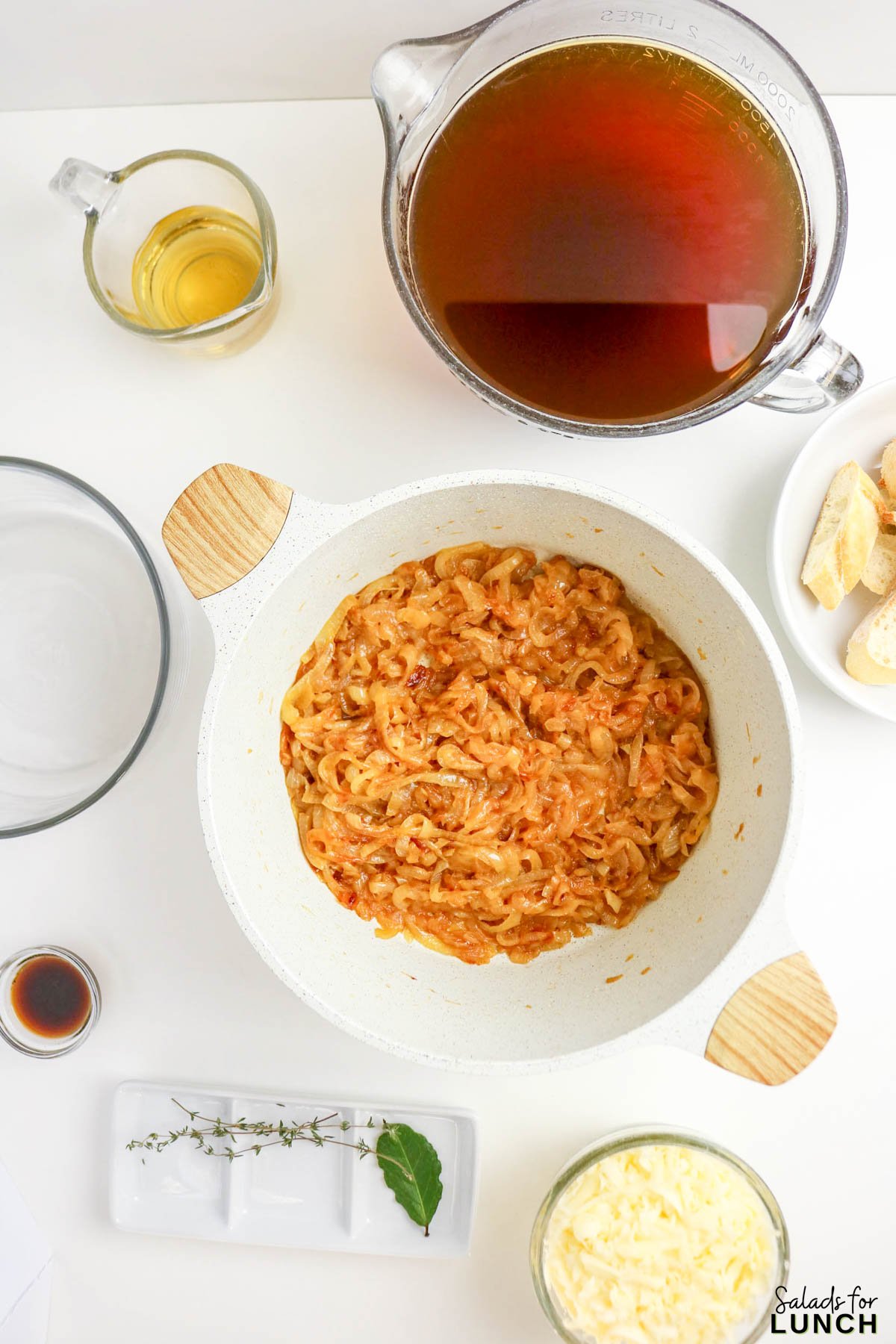 French Onion Soup Recipe 6 - Warm, comforting, and full of rich flavor — this classic Homemade French Onion Soup is everything you crave on a chilly day!