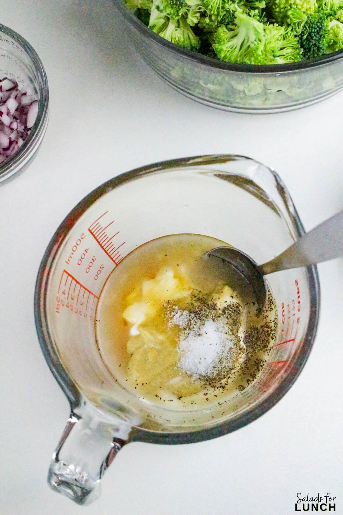 No Mayo Creamy Broccoli Salad Recipe 3 - If you’re looking for a fresh, crunchy, and creamy side dish that doesn’t rely on mayo, this Healthy Broccoli Salad without Mayo is about to become your new go-to. It’s light, tangy, and full of flavor — a refreshing twist on the classic potluck favorite. The secret? A Greek yogurt dressing that brings all the creaminess you crave, without the heaviness of mayonnaise.