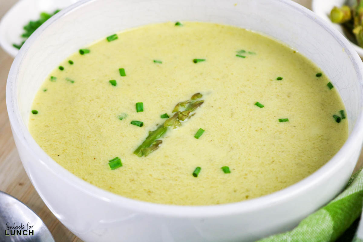 Cream of Asparagus Soup Recipe 20 - Cream of Asparagus soup is one of those recipes that feels cozy, simple, and a little special, even if you’re still getting comfortable in the kitchen. It’s smooth, comforting, and lets fresh asparagus shine without a long ingredient list or tricky techniques. If you’re new to cooking soups from scratch, this is a great place to start.
