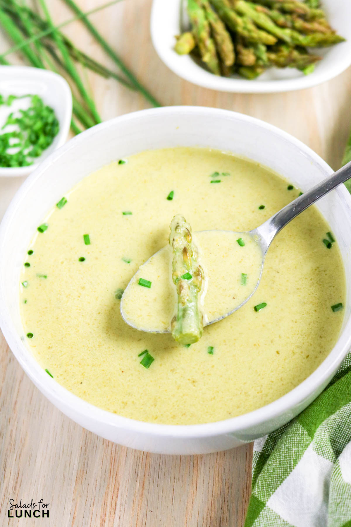 Cream of Asparagus Soup Recipe 29 - Cream of Asparagus soup is one of those recipes that feels cozy, simple, and a little special, even if you’re still getting comfortable in the kitchen. It’s smooth, comforting, and lets fresh asparagus shine without a long ingredient list or tricky techniques. If you’re new to cooking soups from scratch, this is a great place to start.